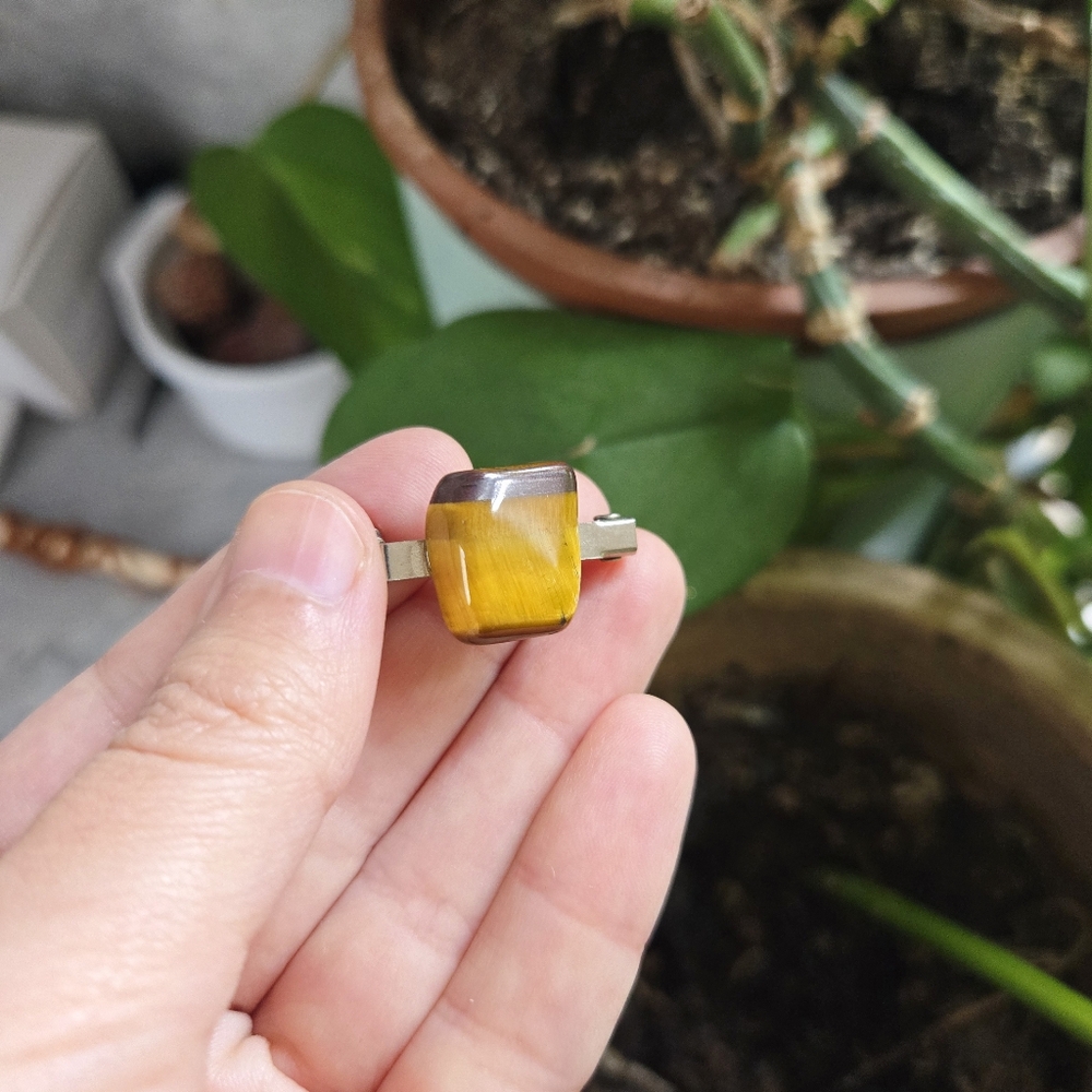 Vintage Brown Tiger's Eye Lapel Brooch Pin